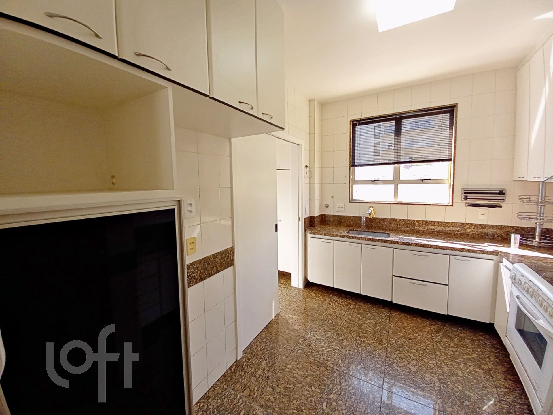 Apartamento à venda com 4 quartos, 140m² - Foto 22