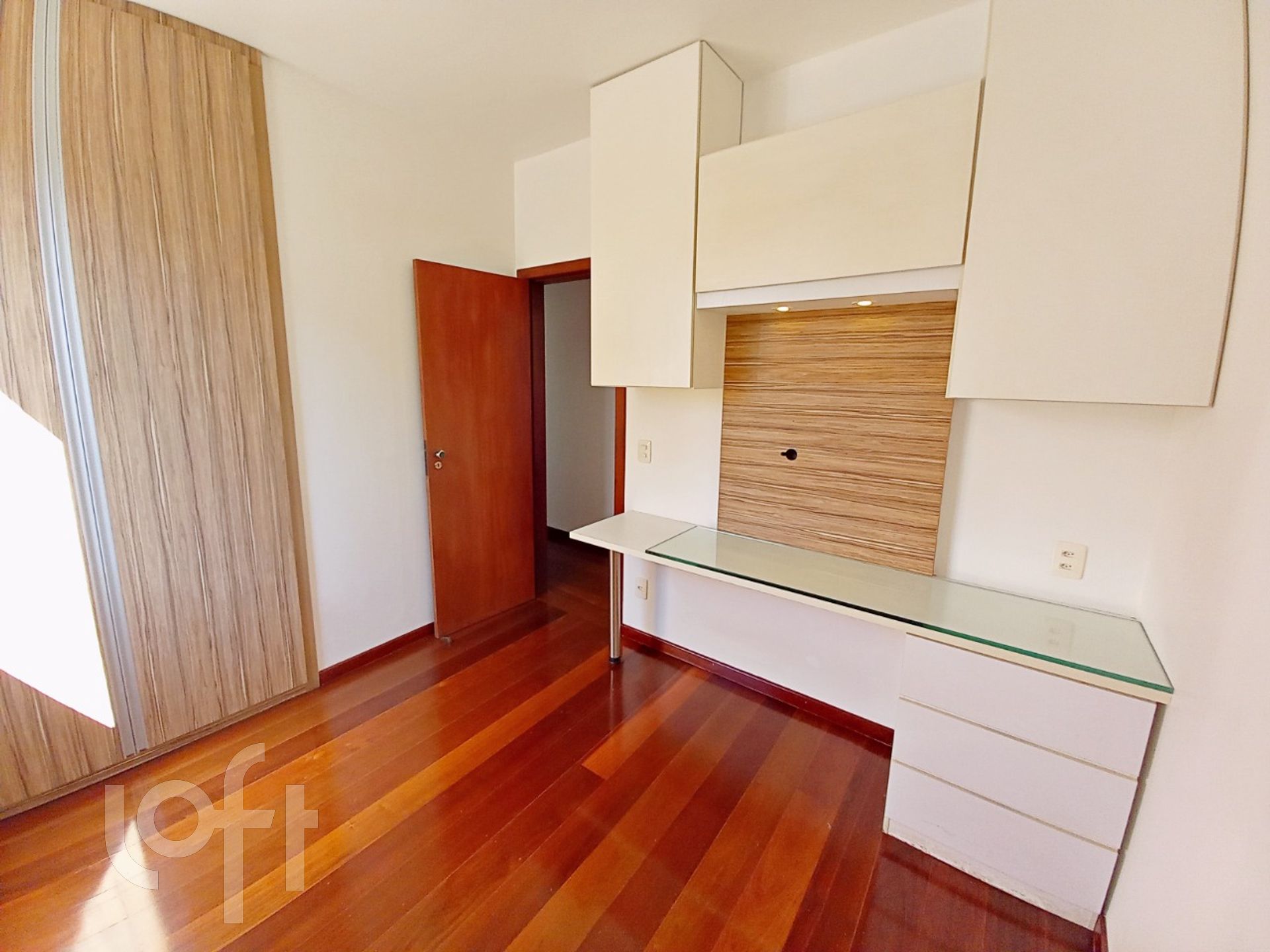 Apartamento à venda com 4 quartos, 140m² - Foto 9