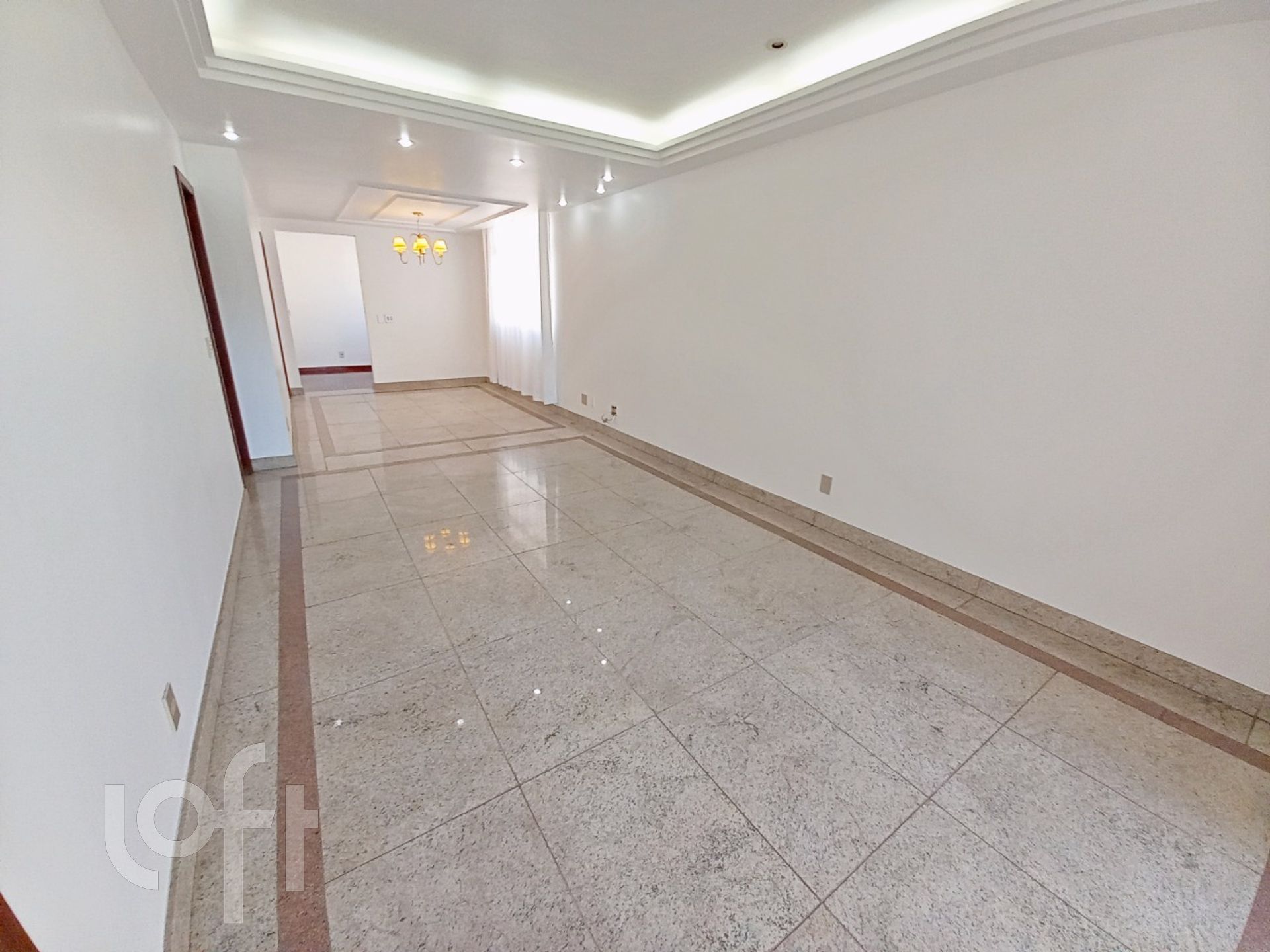 Apartamento à venda com 4 quartos, 140m² - Foto 3