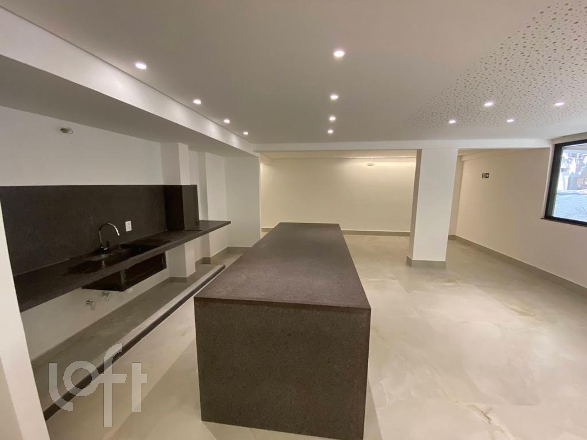 Apartamento à venda com 3 quartos, 85m² - Foto 20