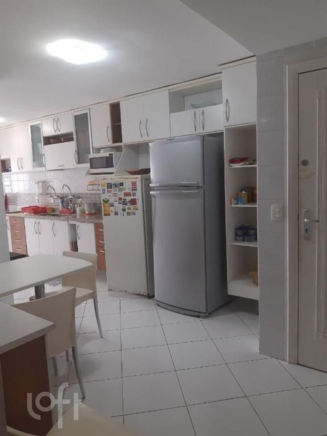 Apartamento à venda com 3 quartos, 221m² - Foto 17