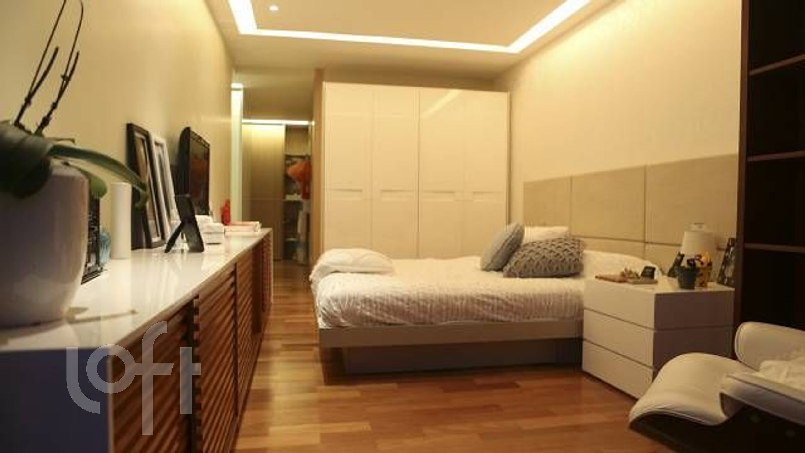 Apartamento à venda com 5 quartos, 307m² - Foto 14