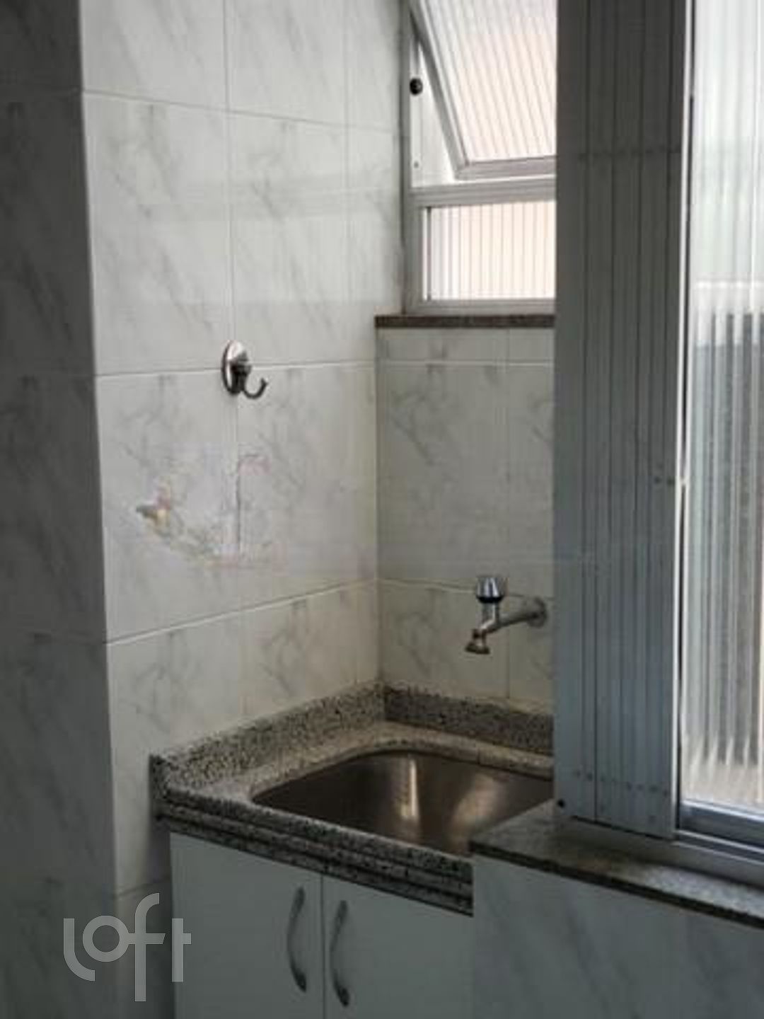 Apartamento à venda com 4 quartos, 170m² - Foto 2