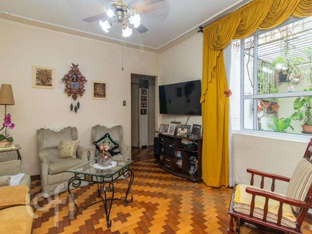 Apartamento com 82m², 3 dormitórios, 1 suíte, Santana em Porto Alegre