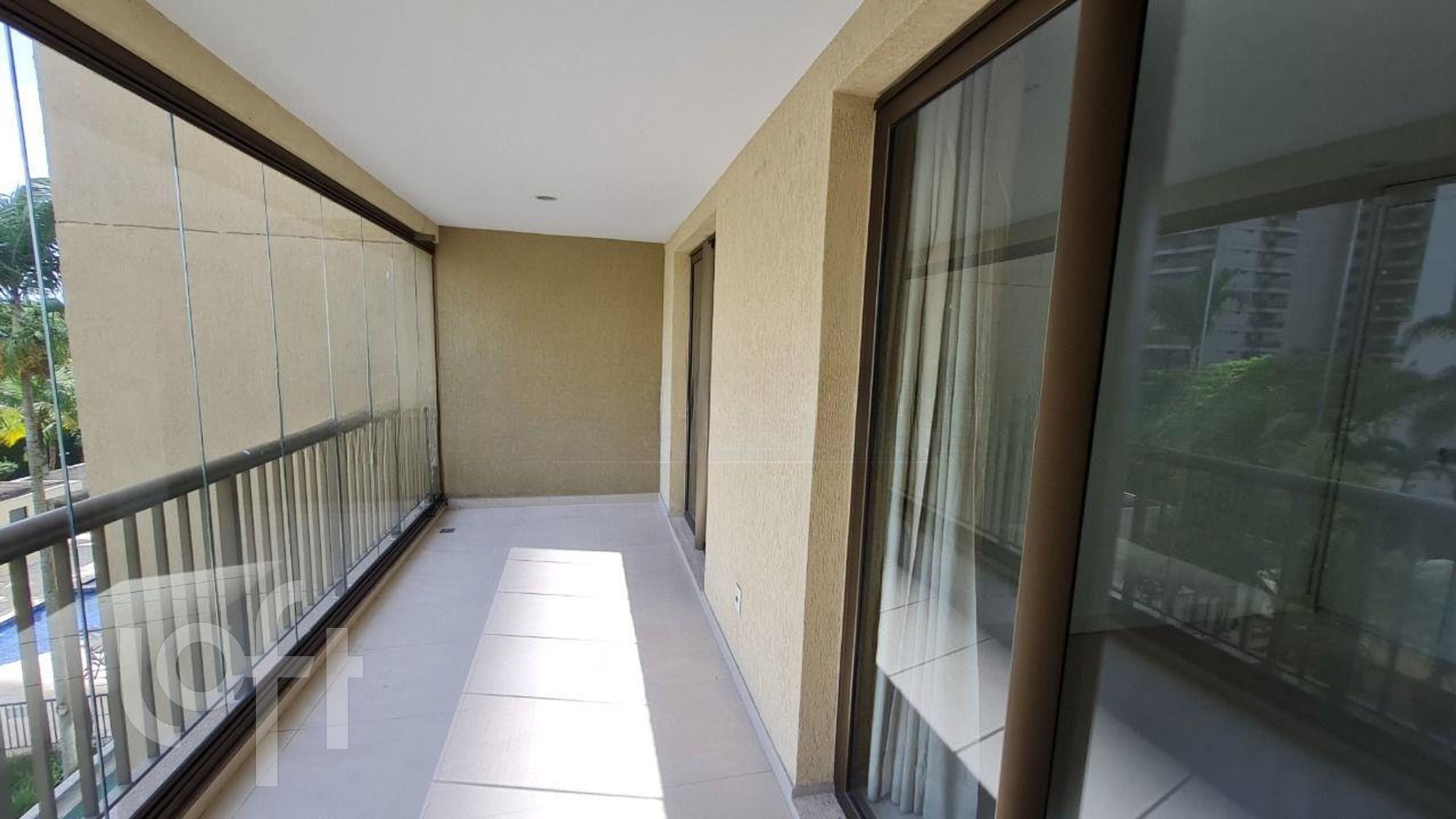 Apartamento à venda com 4 quartos, 278m² - Foto 2