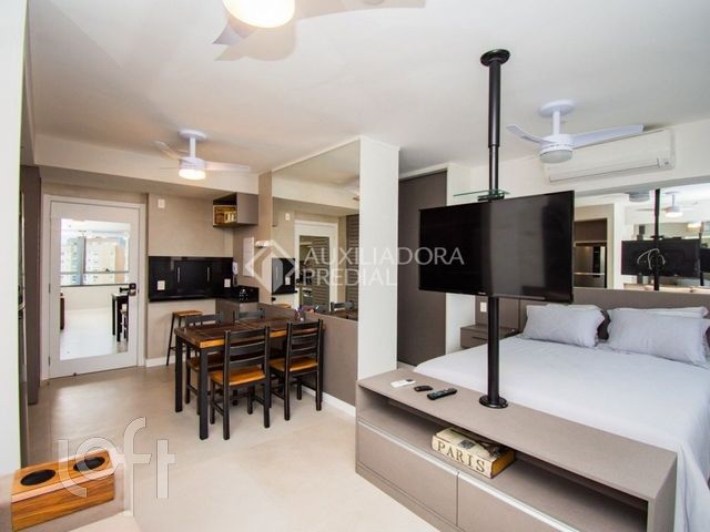 Apartamento com 37m², 1 dormitório, 1 vaga, Chácara das Pedras em Porto Alegre