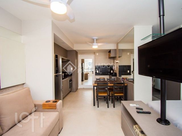 Apartamento com 37m², 1 dormitório, 1 vaga, Chácara das Pedras em Porto Alegre