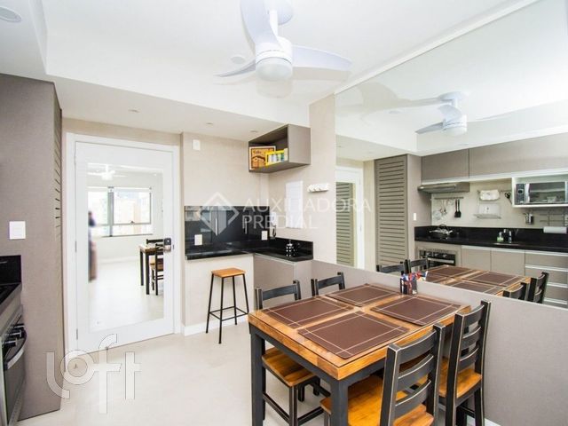 Apartamento com 37m², 1 dormitório, 1 vaga, Chácara das Pedras em Porto Alegre
