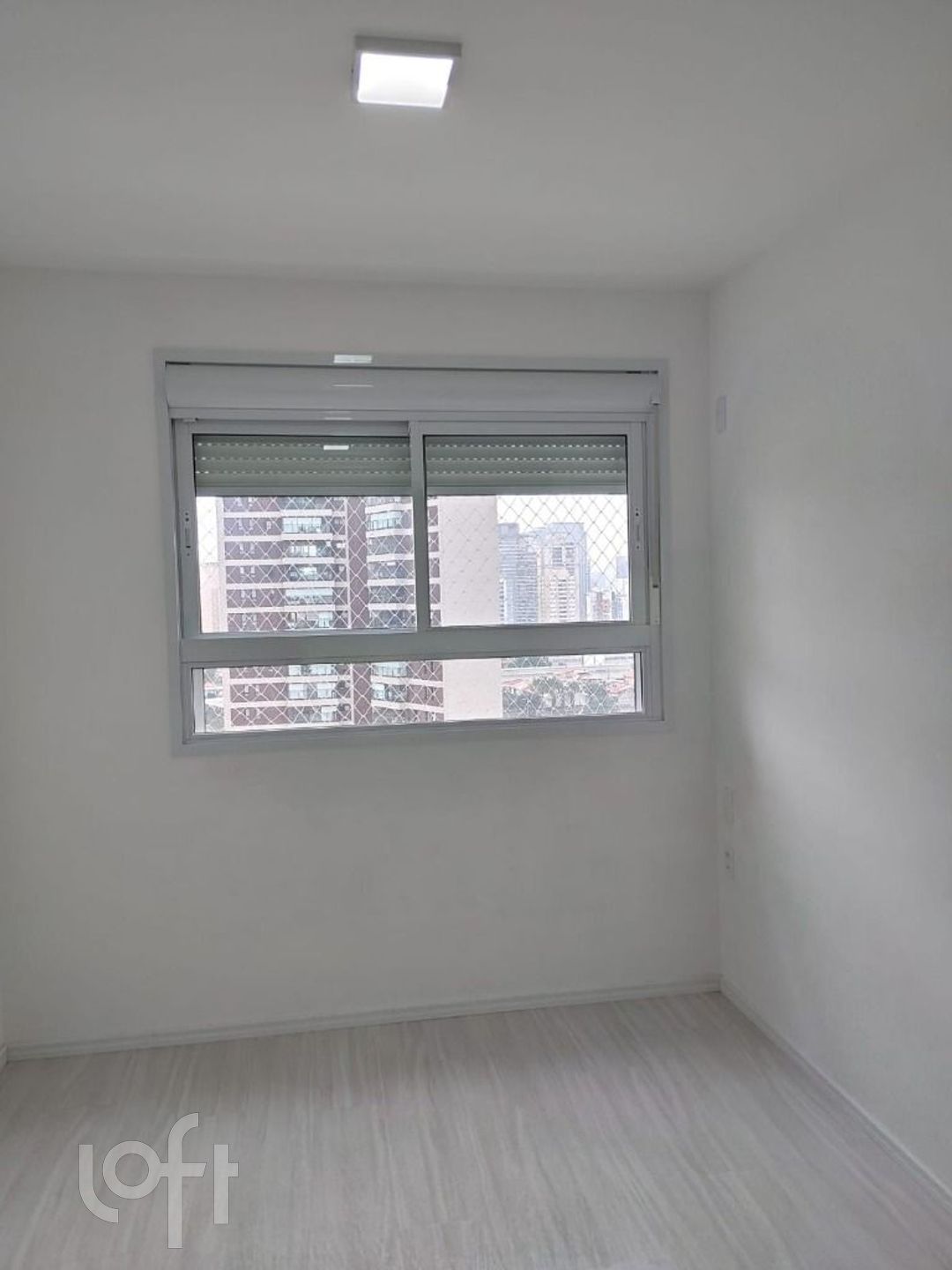 Apartamento à venda com 2 quartos, 70m² - Foto 13