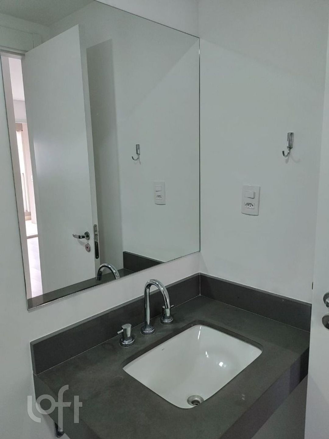 Apartamento à venda com 2 quartos, 70m² - Foto 9