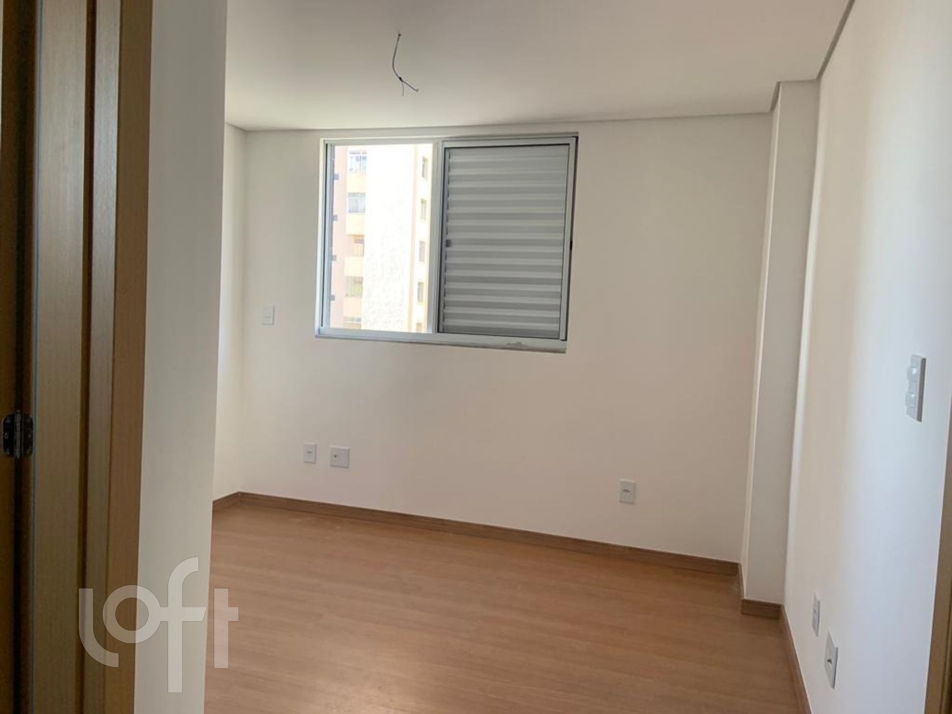 Apartamento à venda com 1 quarto, 73m² - Foto 2