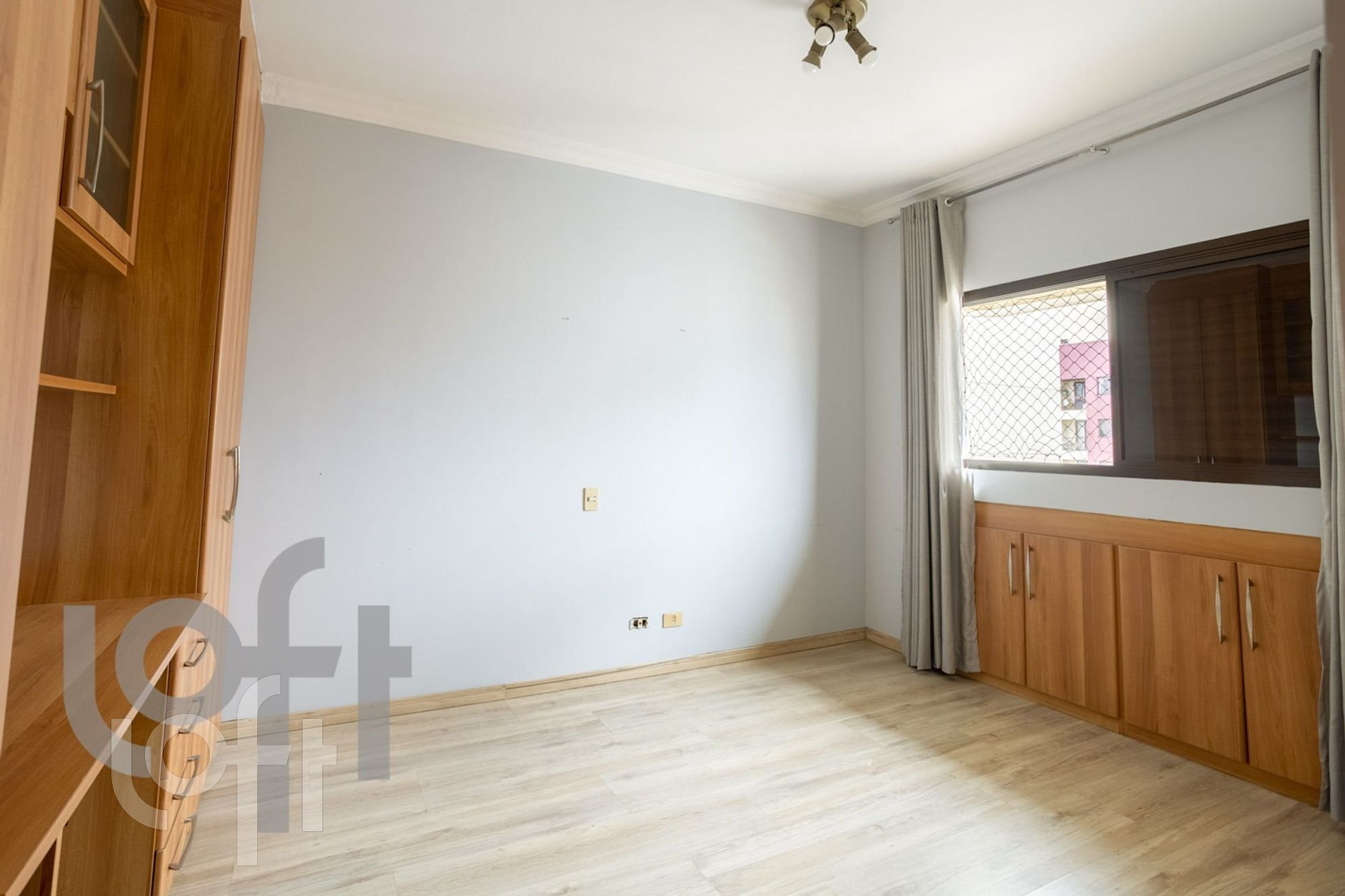 Apartamento à venda com 4 quartos, 268m² - Foto 4