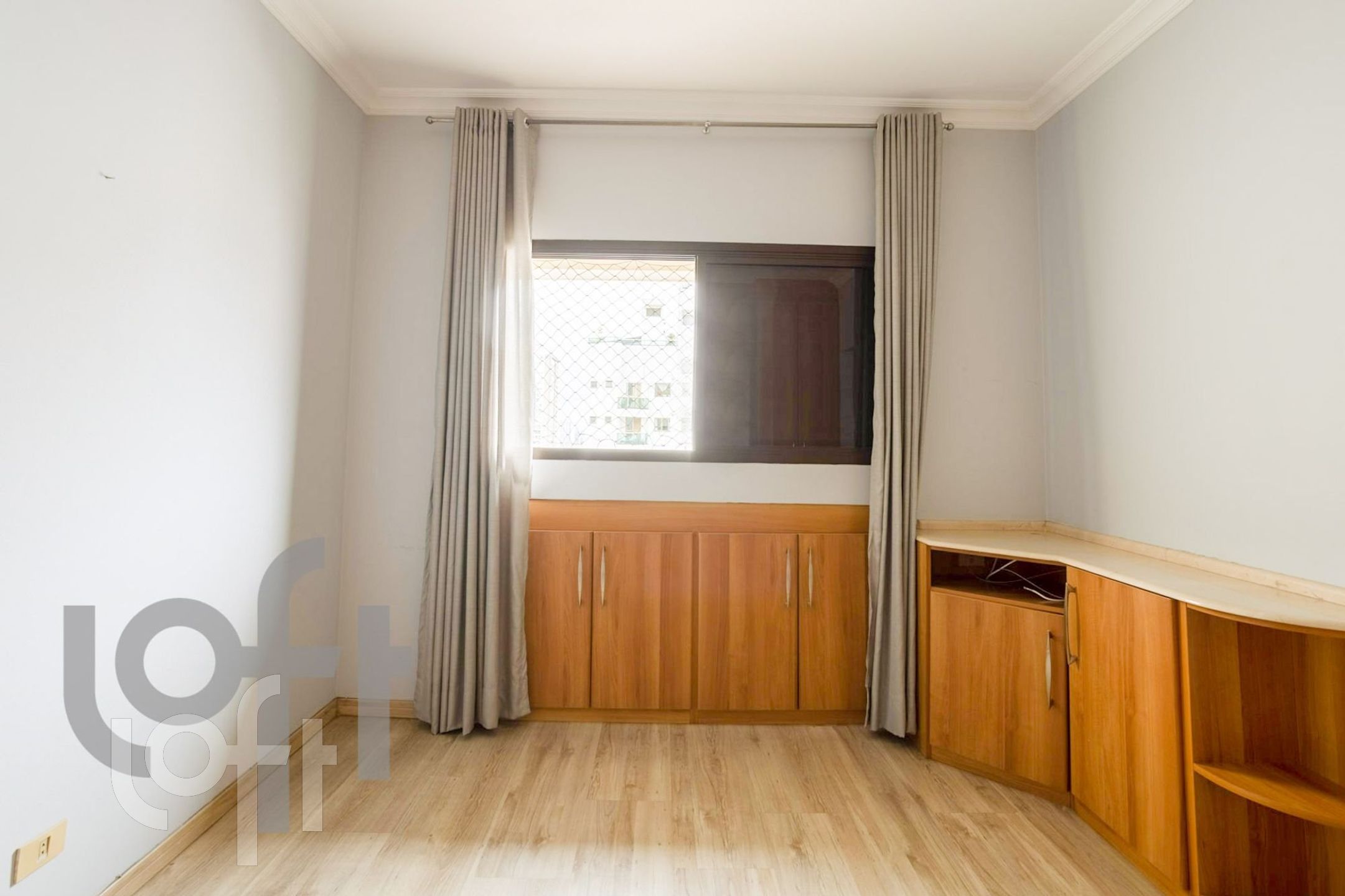 Apartamento à venda com 4 quartos, 268m² - Foto 3