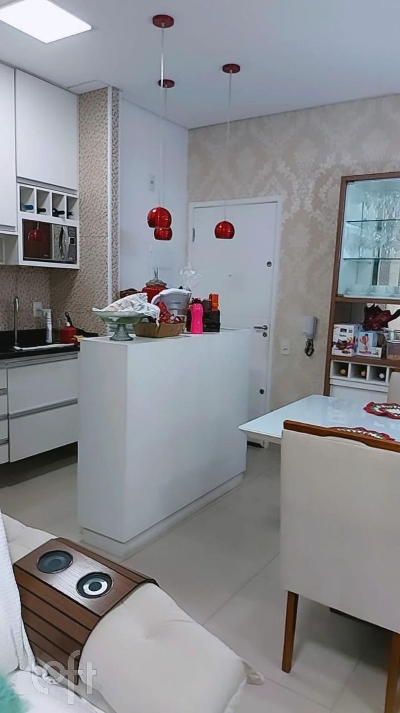 Apartamento à venda com 2 quartos, 65m² - Foto 3