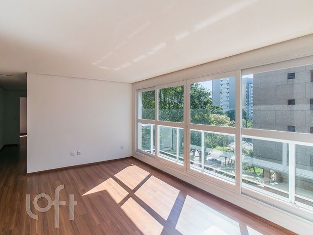Apartamento com 59m², 2 dormitórios, 1 suíte, 2 vagas, Jardim Botânico em Porto Alegre