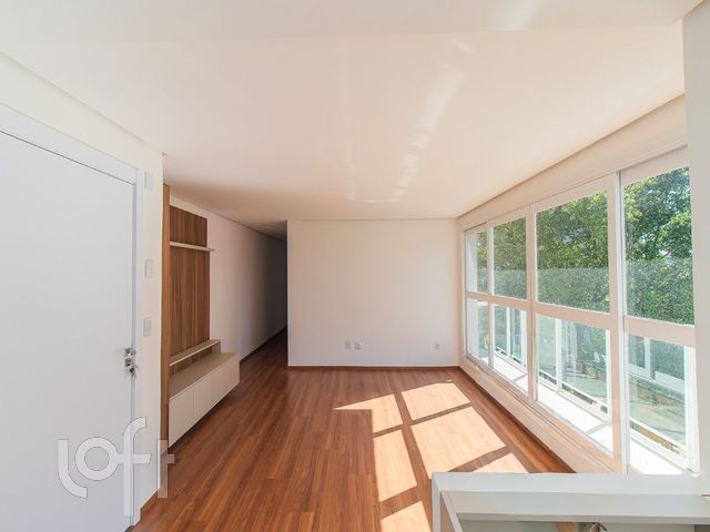 Apartamento com 59m², 2 dormitórios, 1 suíte, 2 vagas, Jardim Botânico em Porto Alegre