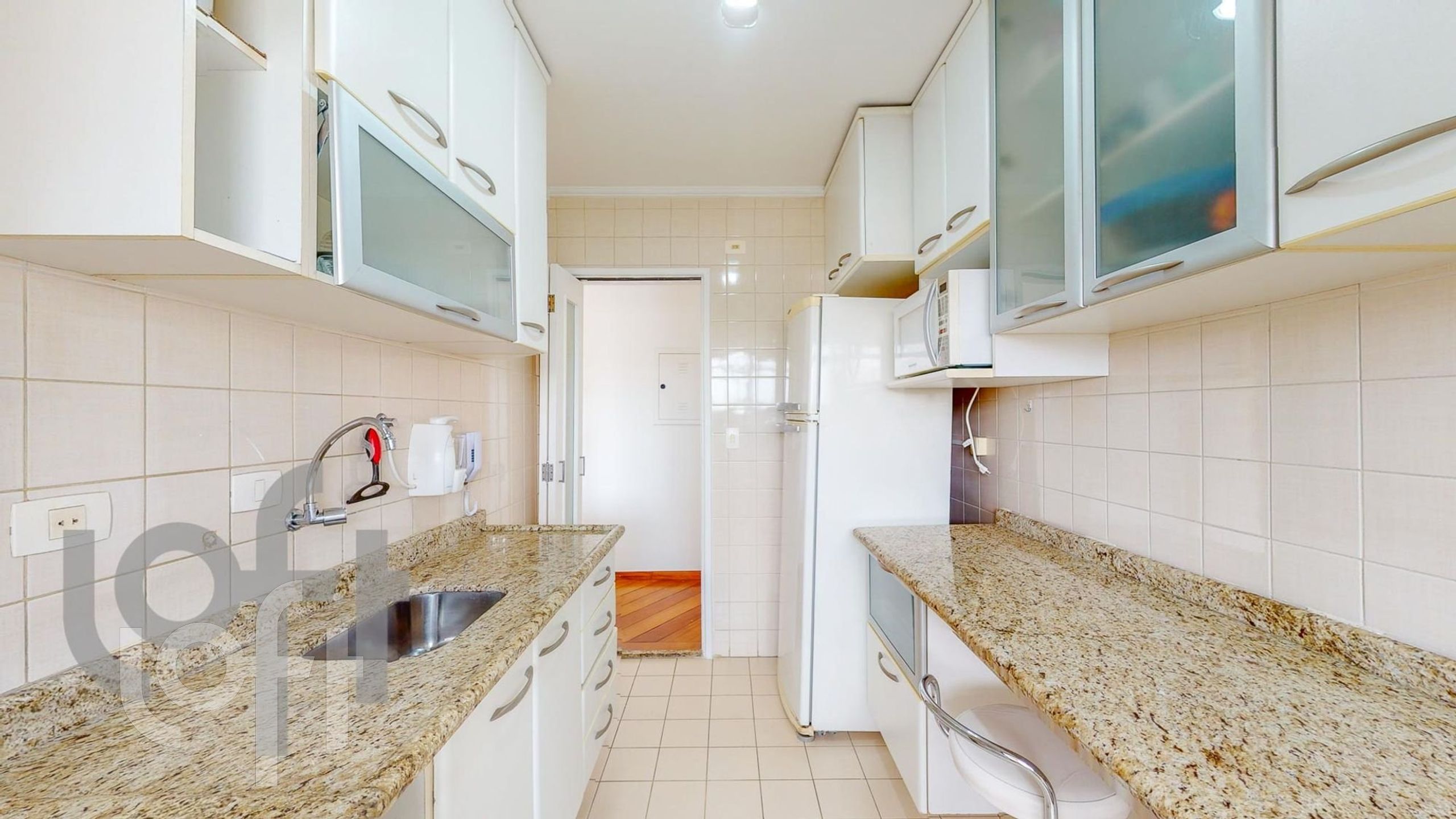 Apartamento à venda com 3 quartos, 75m² - Foto 21