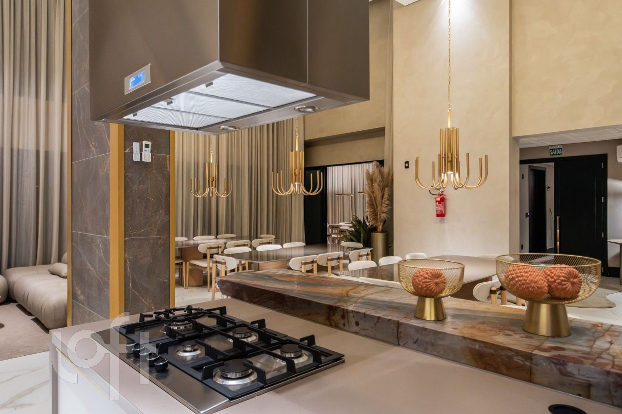 Apartamentos com 146m², 4 quartos, 4 suítes, 3 garagens, no bairro Pioneiros em Balneário Camboriú