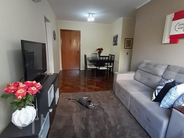 Apartamento com 86m², 3 dormitórios, 1 suíte, 1 vaga, Petrópolis em Porto Alegre