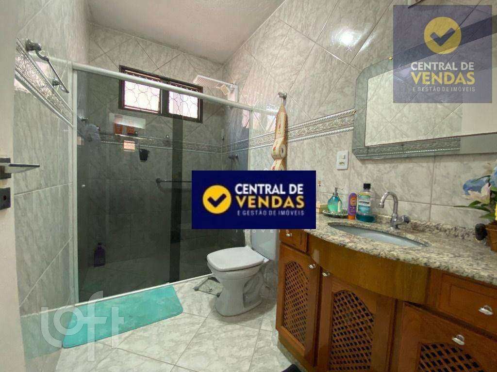 Casa à venda com 4 quartos, 360m² - Foto 2