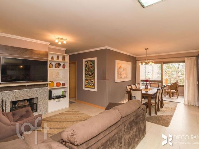 Apartamento com 125m², 3 dormitórios, 1 suíte, 2 vagas, Menino Deus em Porto Alegre