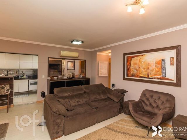 Apartamento com 125m², 3 dormitórios, 1 suíte, 2 vagas, Menino Deus em Porto Alegre