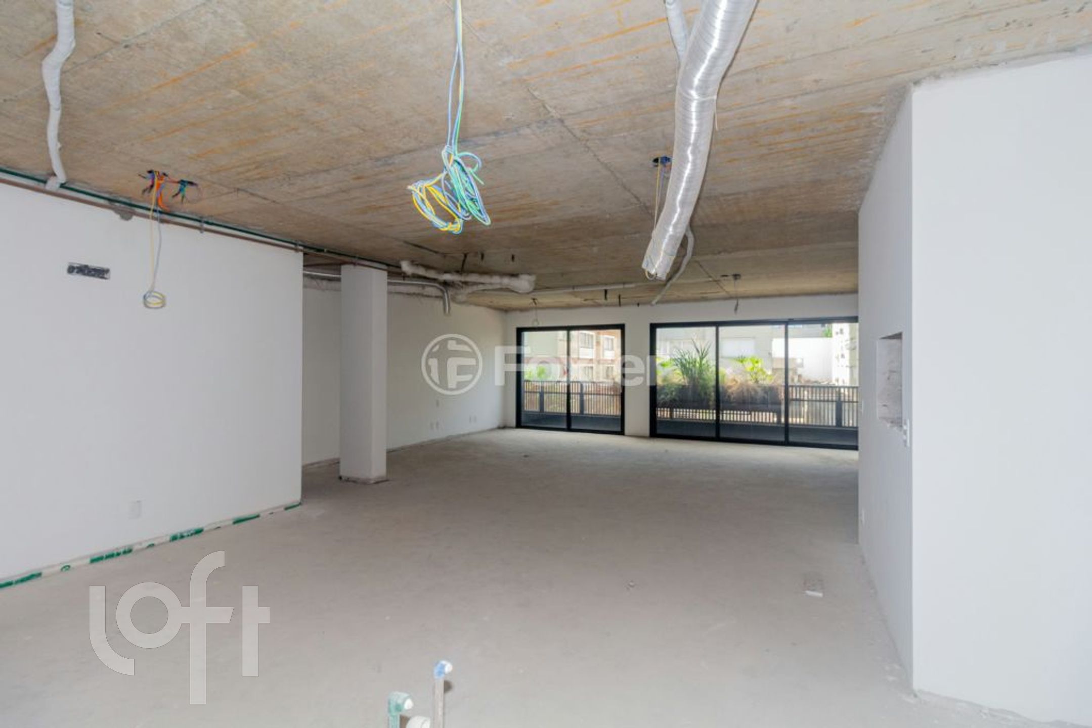 Apartamento com 127m², 2 dormitórios, 2 suítes, 2 vagas, Moinhos de Vento em Porto Alegre