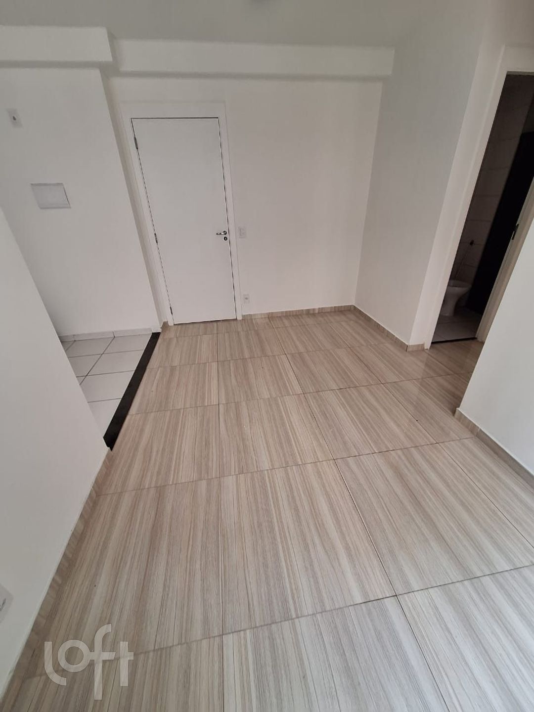 Apartamento à venda com 2 quartos, 41m² - Foto 2