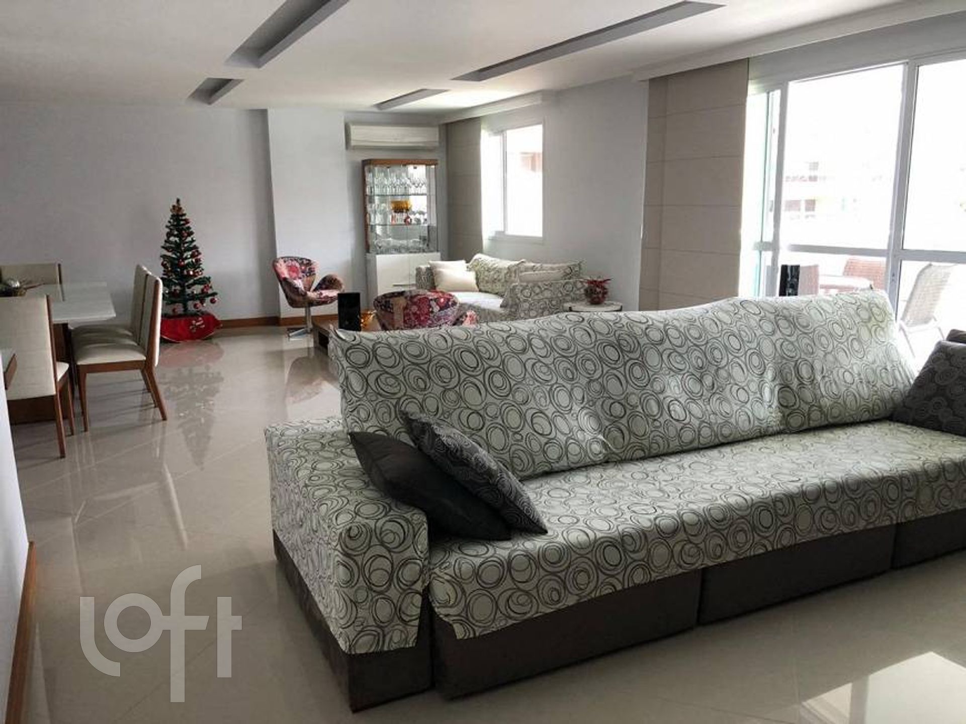 Apartamento à venda com 4 quartos, 213m² - Foto 12