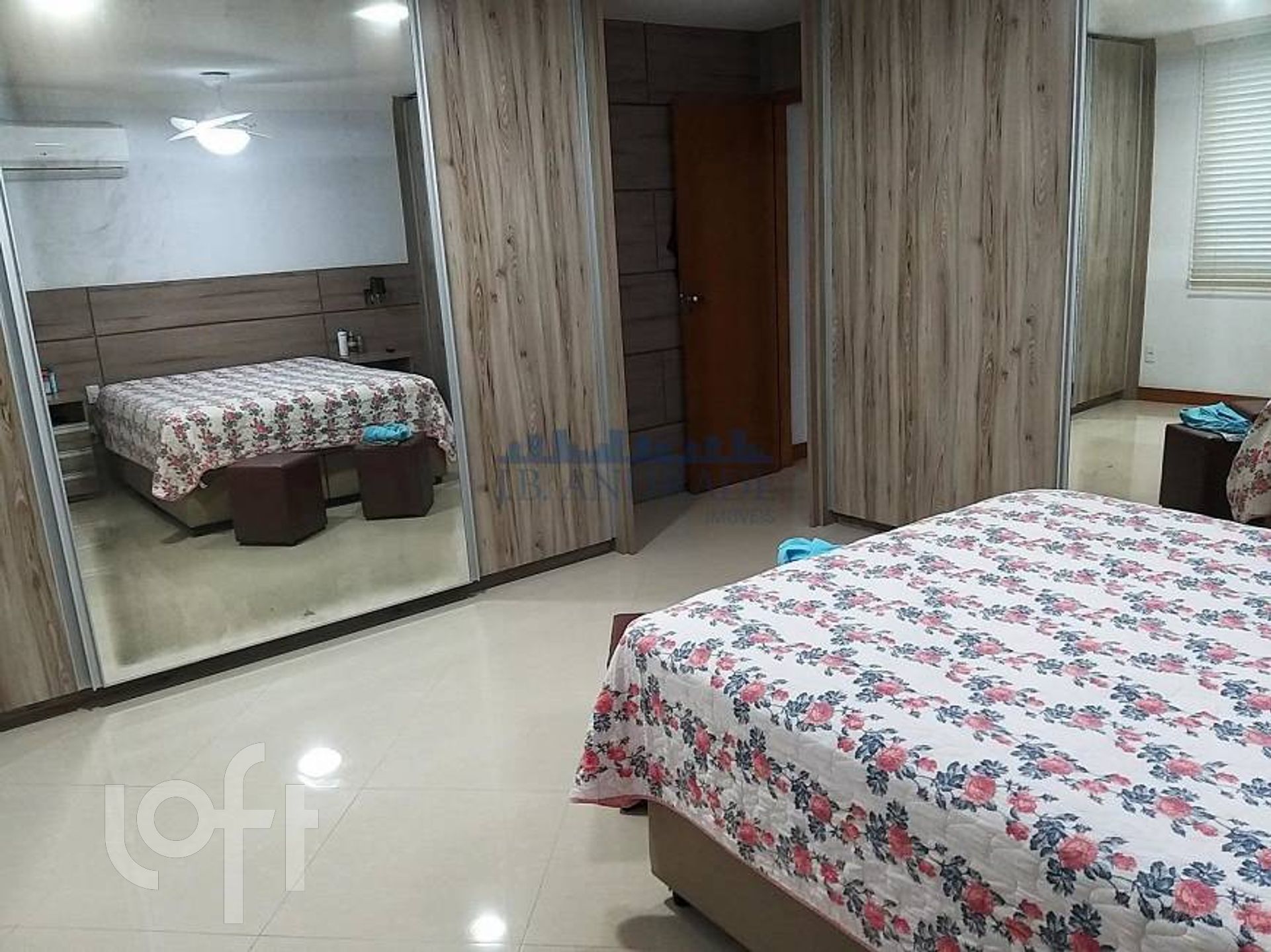 Apartamento à venda com 4 quartos, 213m² - Foto 26