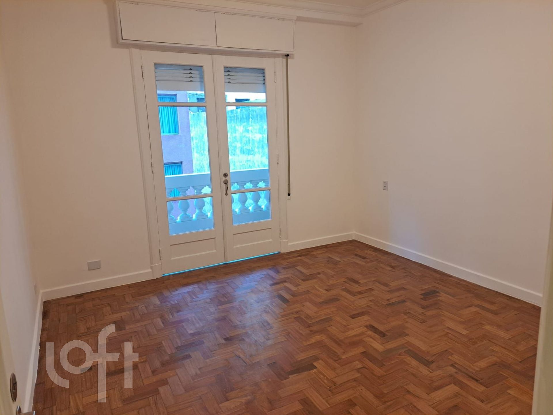 Apartamento à venda com 3 quartos, 209m² - Foto 12