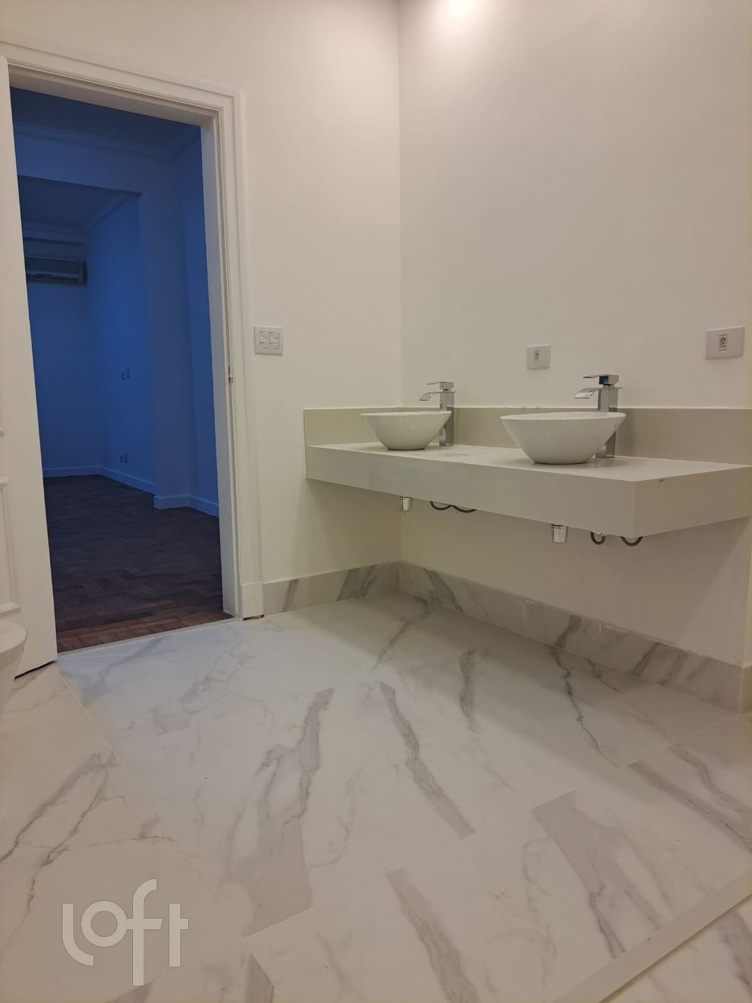 Apartamento à venda com 3 quartos, 209m² - Foto 22