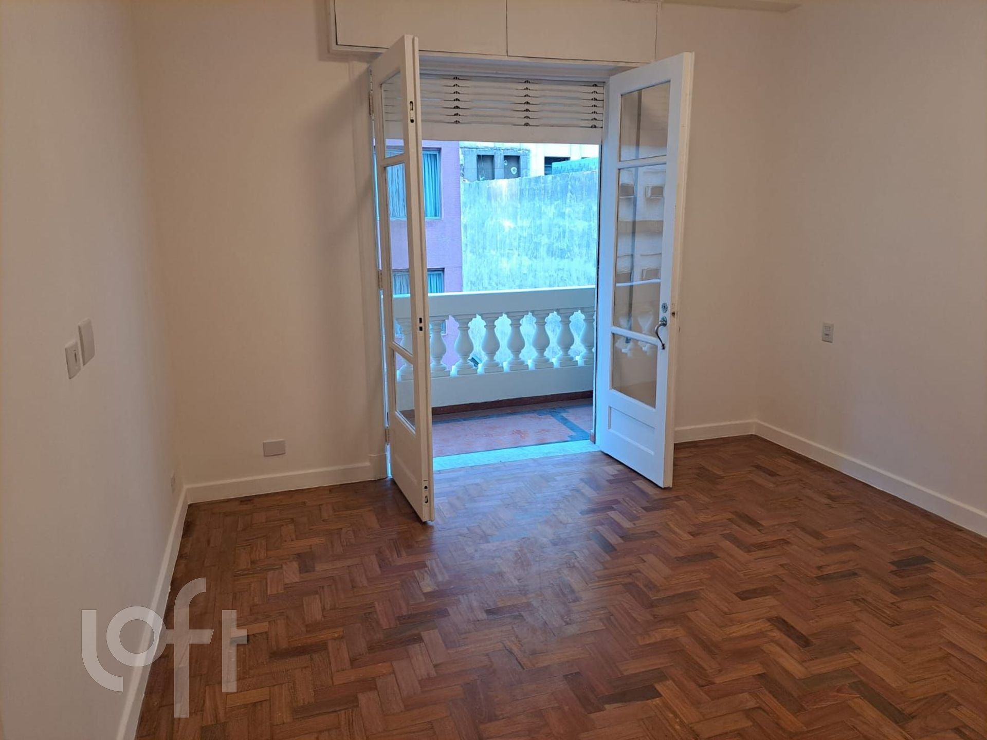 Apartamento à venda com 3 quartos, 209m² - Foto 5