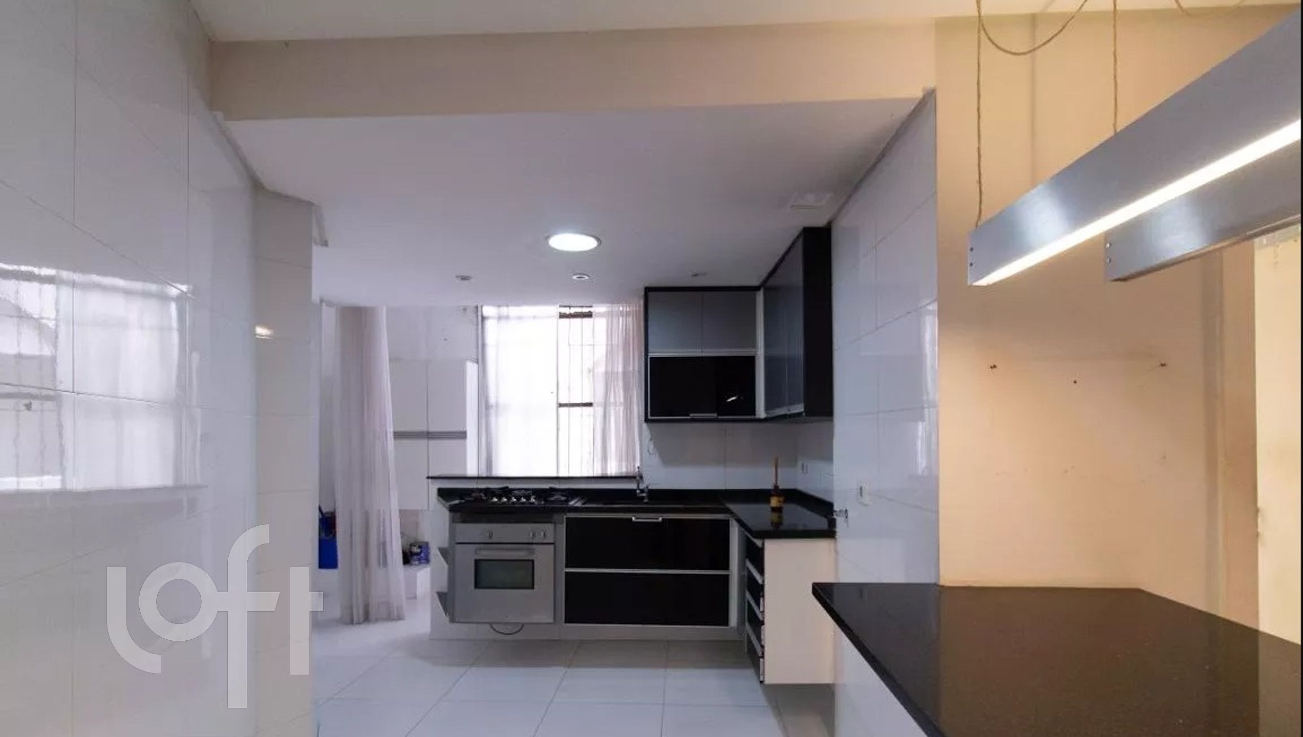 Apartamento à venda com 1 quarto, 40m² - Foto 1