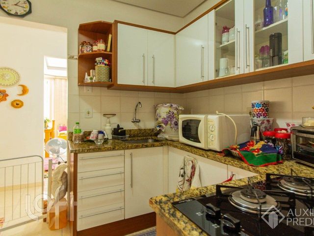 Apartamento com 53m², 2 dormitórios, Independência em Porto Alegre