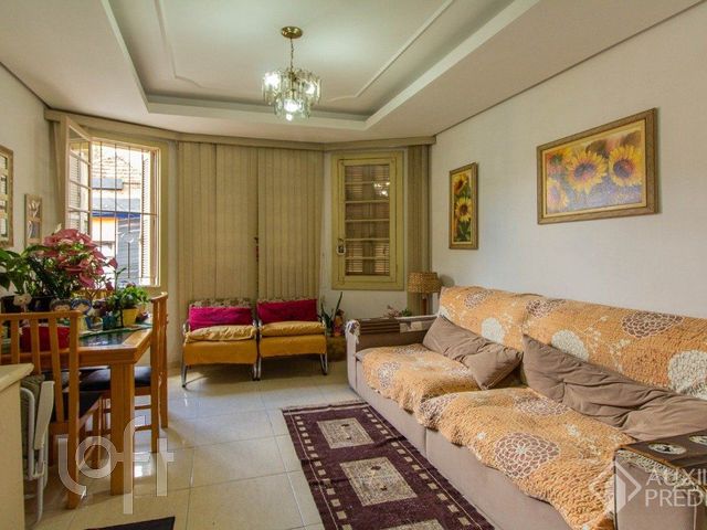 Apartamento com 53m², 2 dormitórios, Independência em Porto Alegre