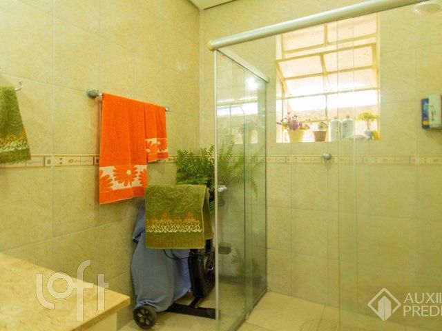Apartamento com 53m², 2 dormitórios, Independência em Porto Alegre
