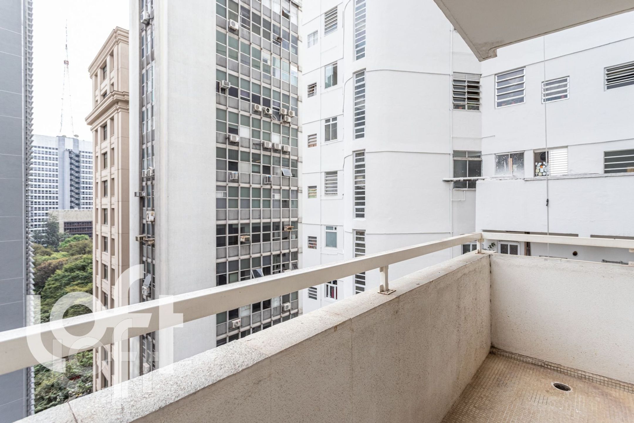 Apartamento à venda com 4 quartos, 315m² - Foto 4