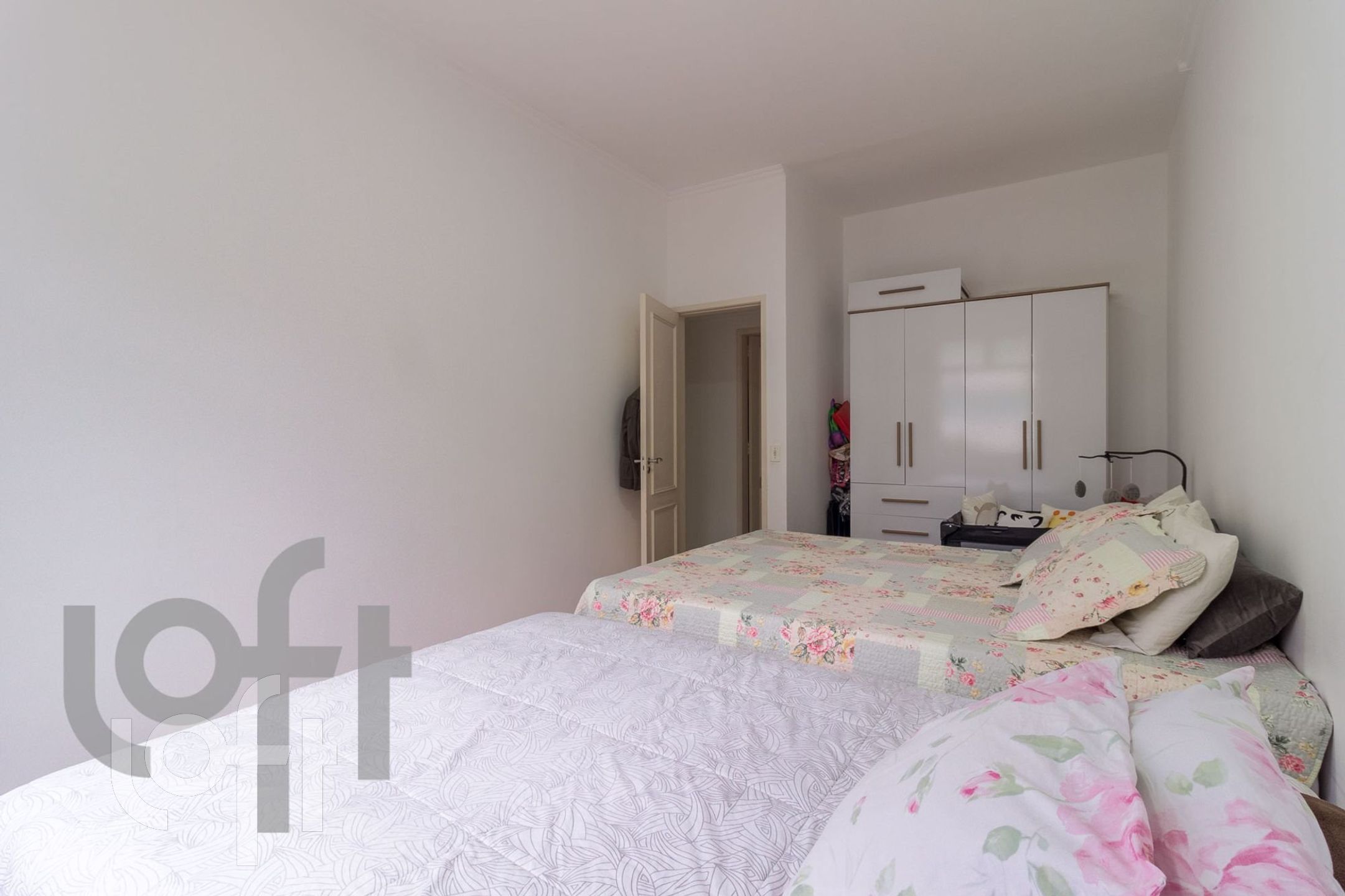 Apartamento à venda com 4 quartos, 140m² - Foto 12