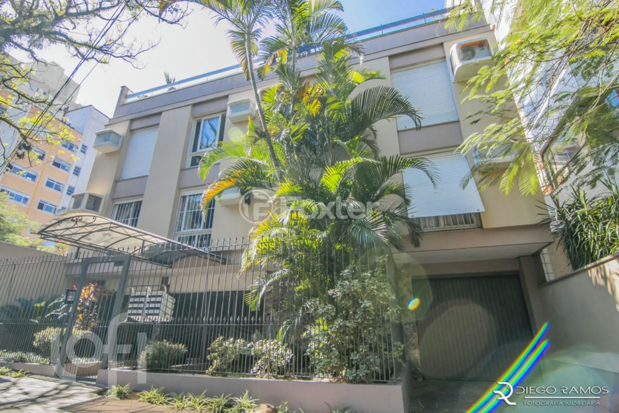 Apartamento com 96m², 3 dormitórios, 1 suíte, 2 vagas, Petrópolis em Porto Alegre