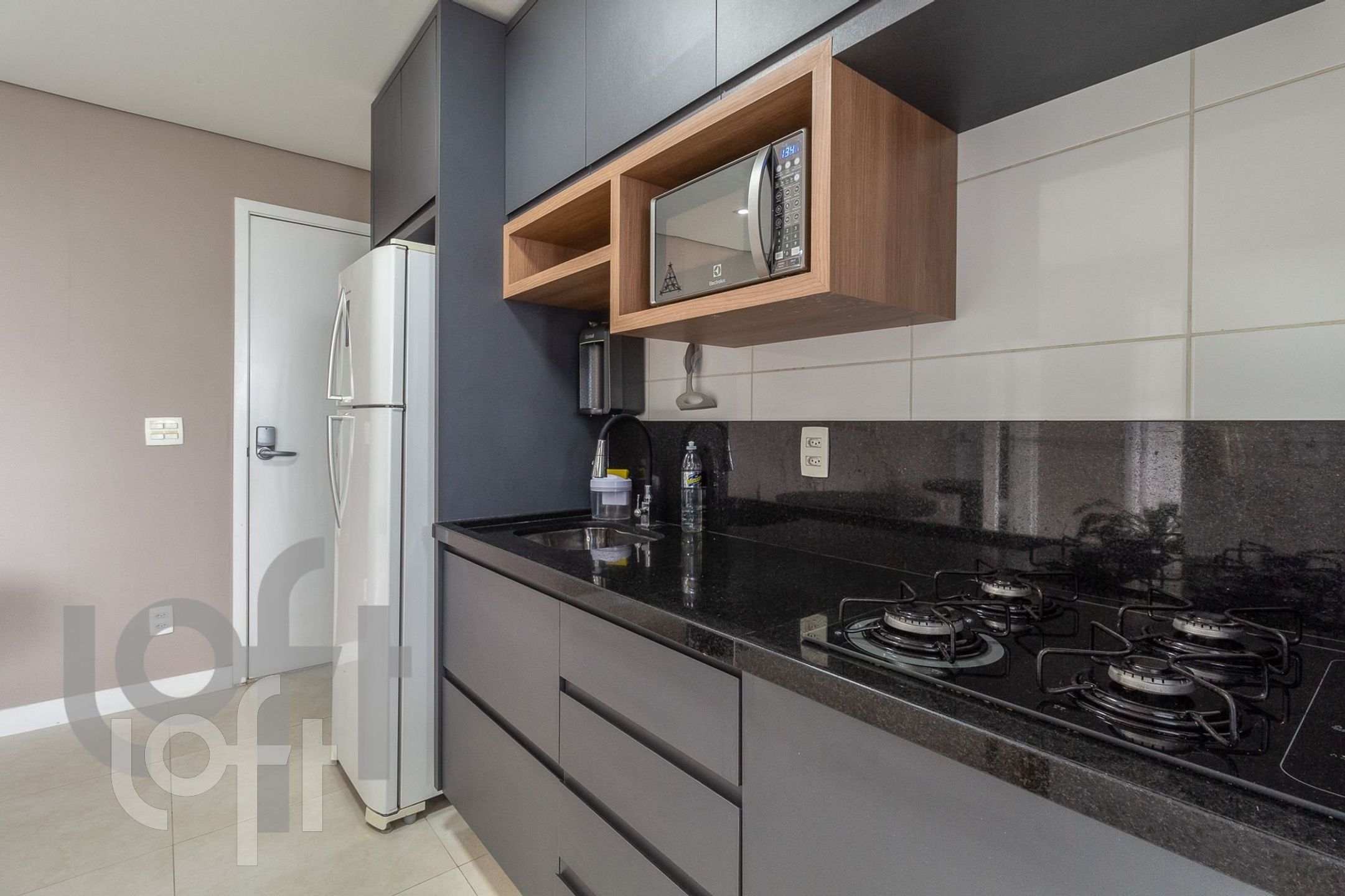 Apartamento à venda com 1 quarto, 45m² - Foto 18