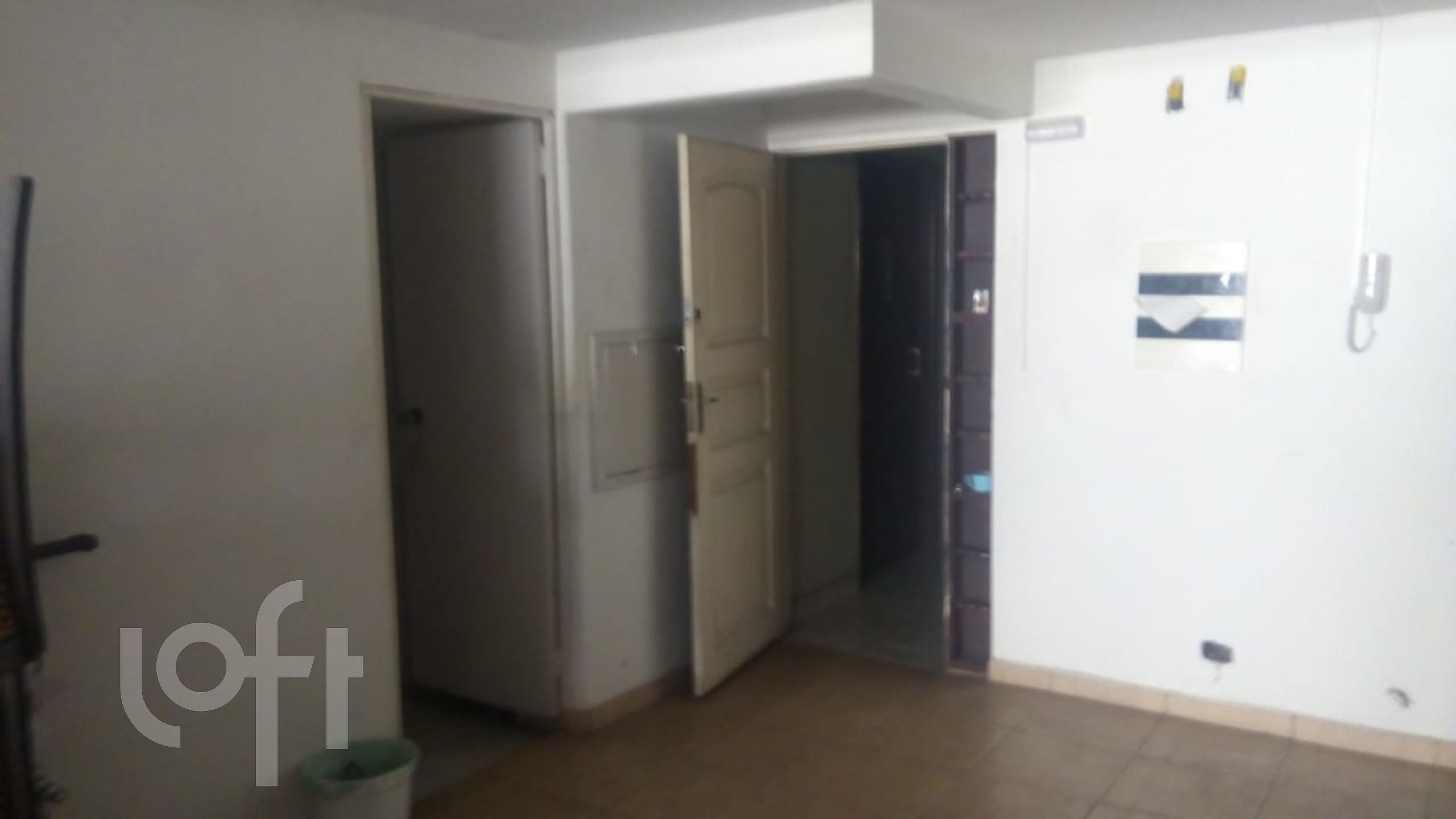 Apartamento à venda com 1 quarto, 120m² - Foto 3