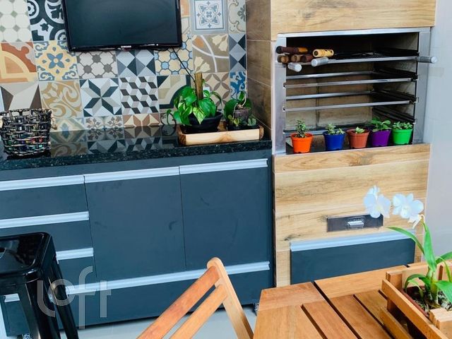 Apartamento com 95m², 3 dormitórios, 1 suíte, 2 vagas, Praia de Belas em Porto Alegre