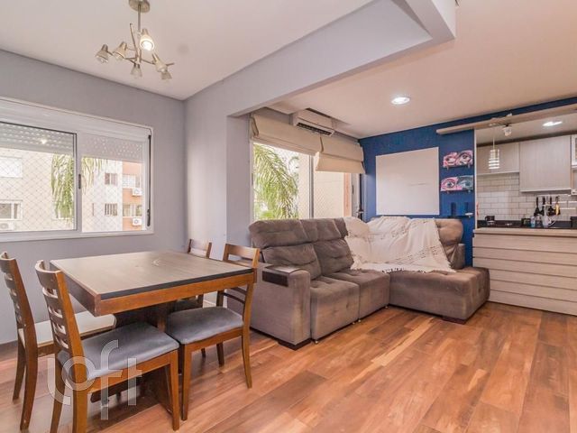 Apartamento com 65m², 3 dormitórios, 1 suíte, 1 vaga, Vila Ipiranga em Porto Alegre