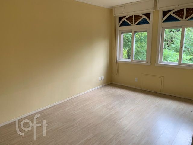 Apartamento com 82m², 2 dormitórios, 1 vaga, Higienópolis em Porto Alegre