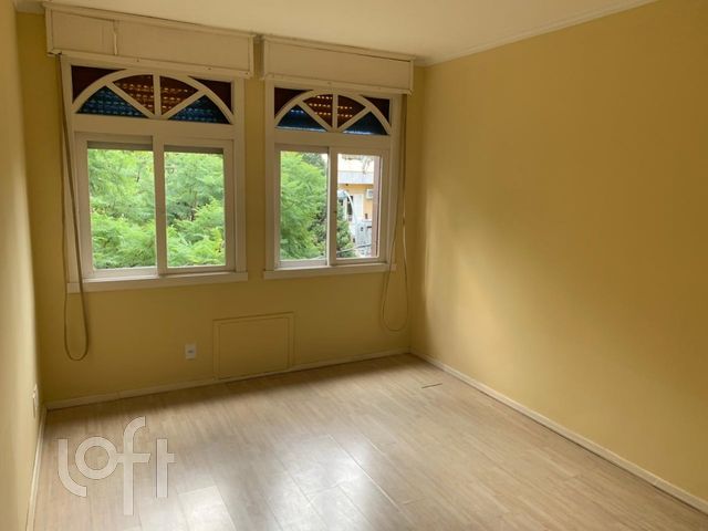 Apartamento com 82m², 2 dormitórios, 1 vaga, Higienópolis em Porto Alegre