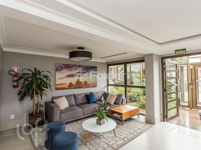 Apartamento com 60m², 2 dormitórios, 1 suíte, 2 vagas, Rio Branco em Porto Alegre