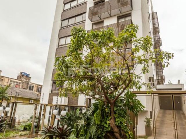 Apartamento com 60m², 2 dormitórios, 1 suíte, 2 vagas, Rio Branco em Porto Alegre
