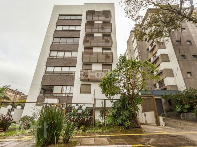 Apartamento com 60m², 2 dormitórios, 1 suíte, 2 vagas, Rio Branco em Porto Alegre