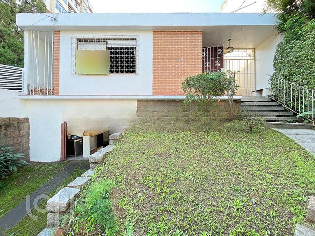 Casa com 150m², 3 dormitórios, 2 vagas, Higienópolis em Porto Alegre